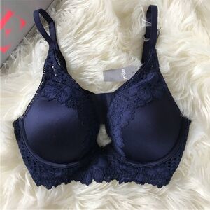 Aerie 34c 
Padded lace bra
Tags have been removed